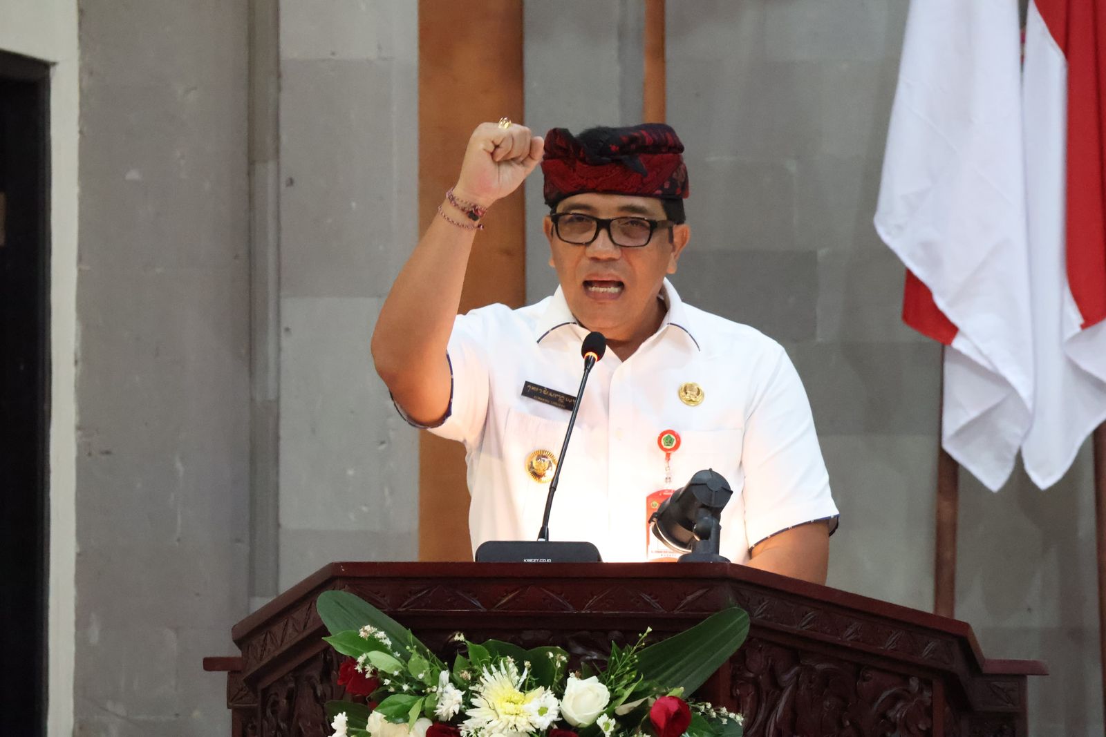 podiumnews.com-Bupati Sanjaya Sampaikan LKPJ 2024 di DPRD Tabanan